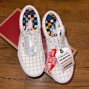 U color VANS. GREAT DEAL!! FINAL PRICE DROP! Removing soon!